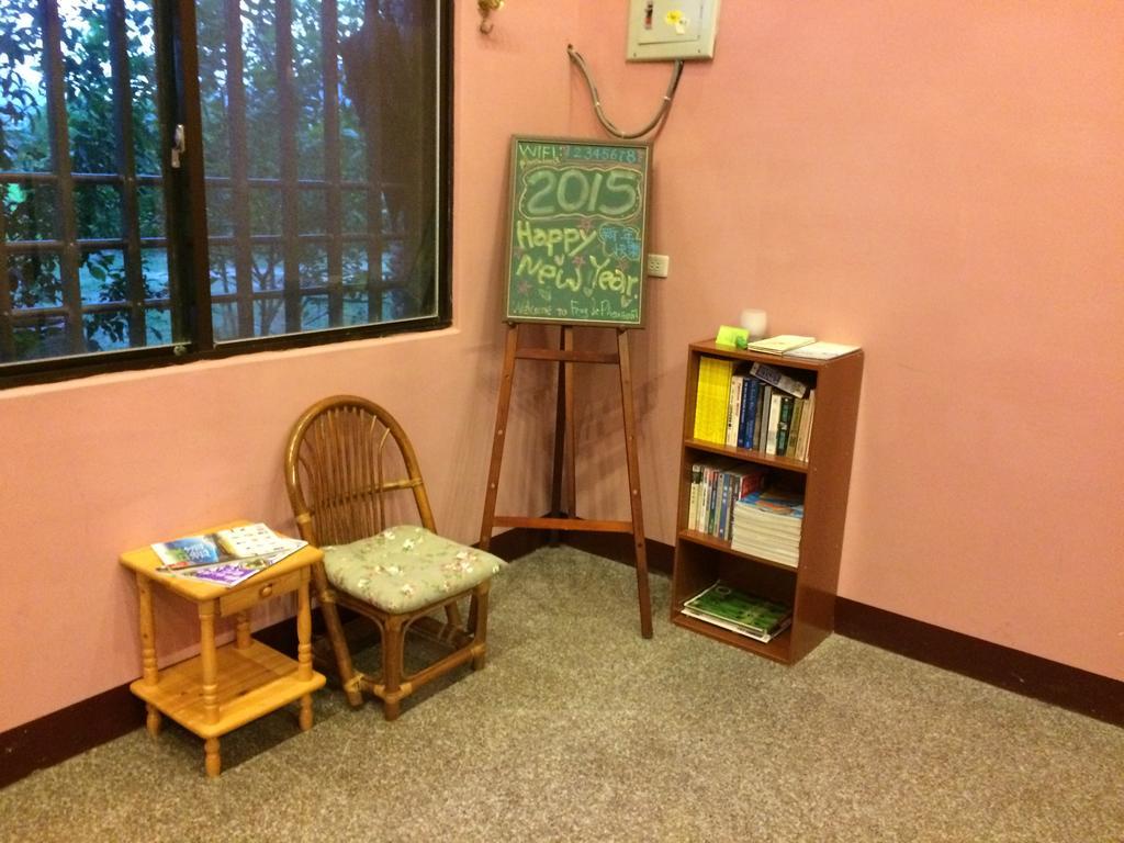 Frog And Pheasant Guesthouse Taitung Bagian luar foto